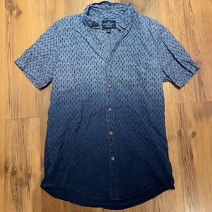 ⚓️ AEO Blue Gradient Short-Sleeve Button-Up